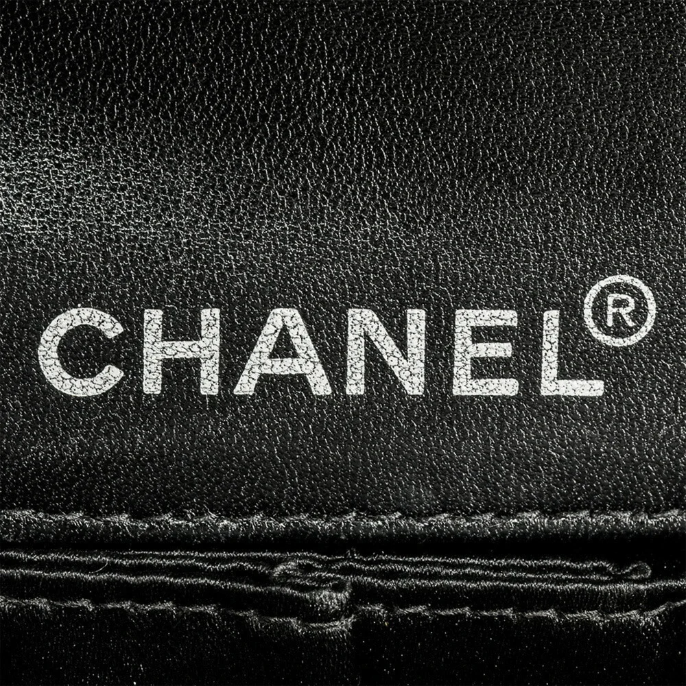 CHANEL Black Shoulder Bag